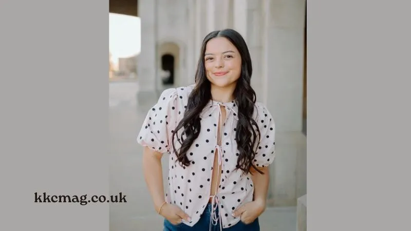 Lola Anne Carter – The Private Life of Sara Cox’s Daughter